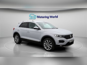 Used Volkswagen T-Roc 2020 for sale - 77032967: Photo