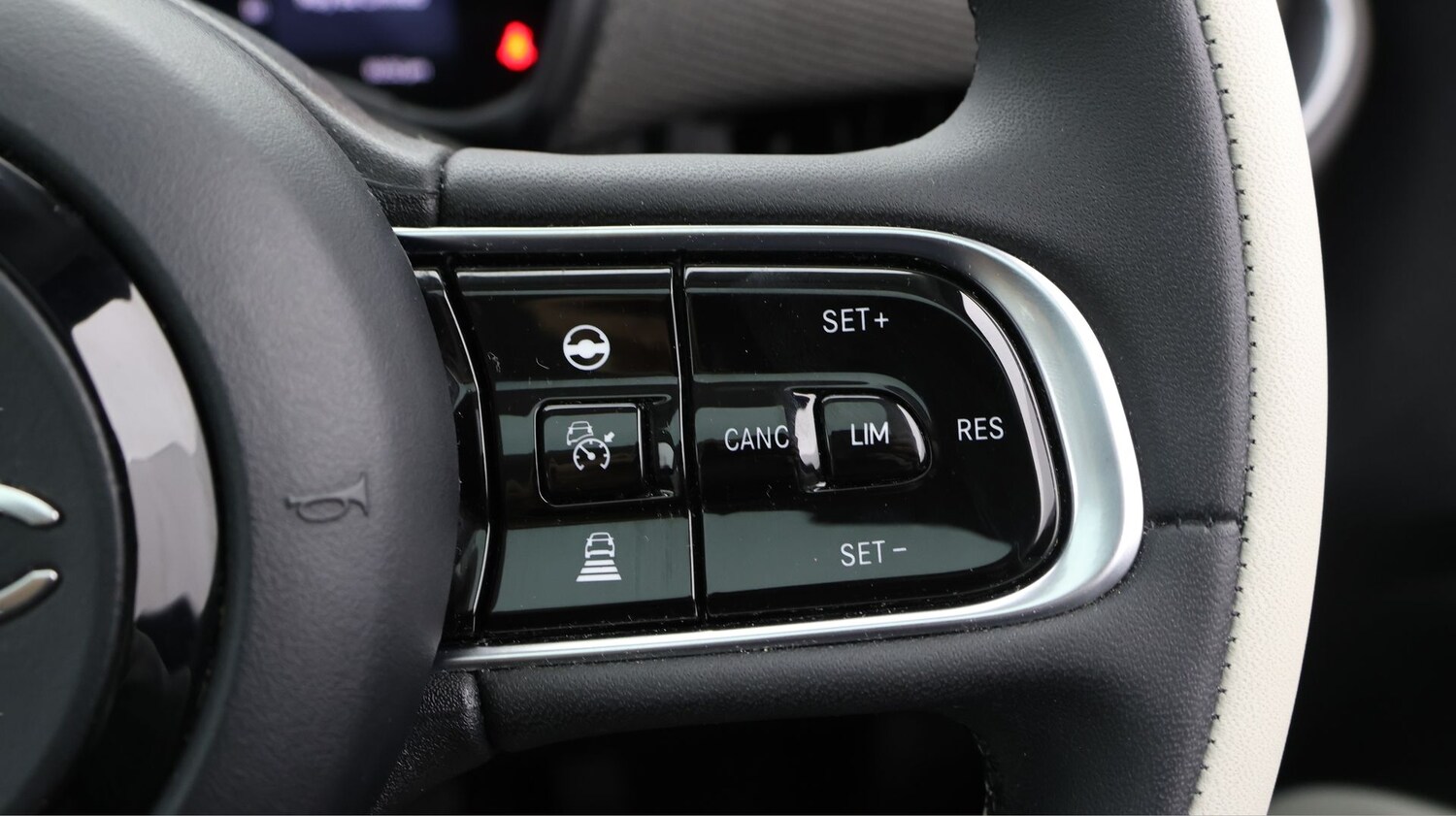 Used Fiat 500 2021 for sale - 77635401: Photo 23