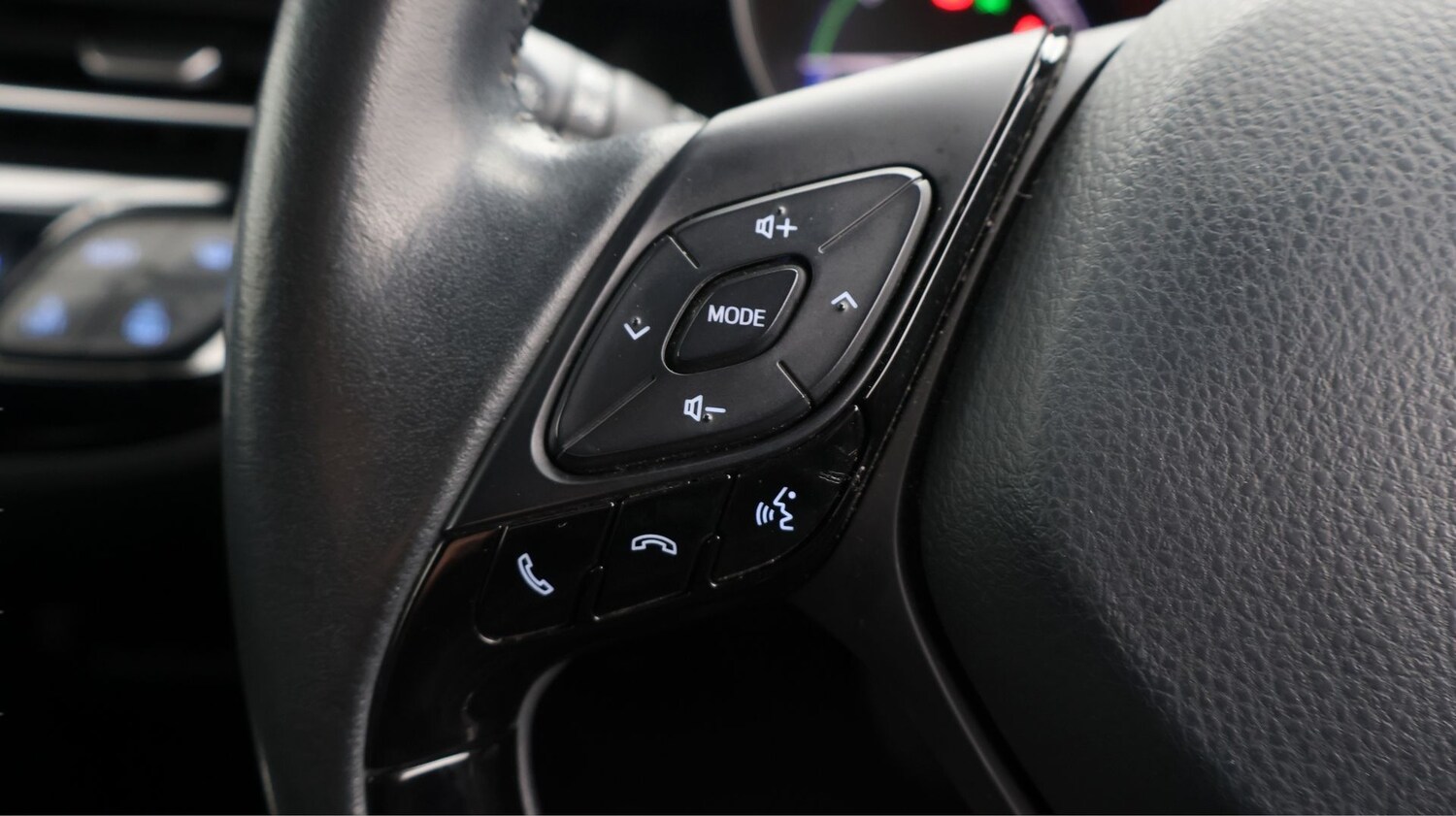 Used Toyota C-HR 2022 for sale - 77247731: Photo 22