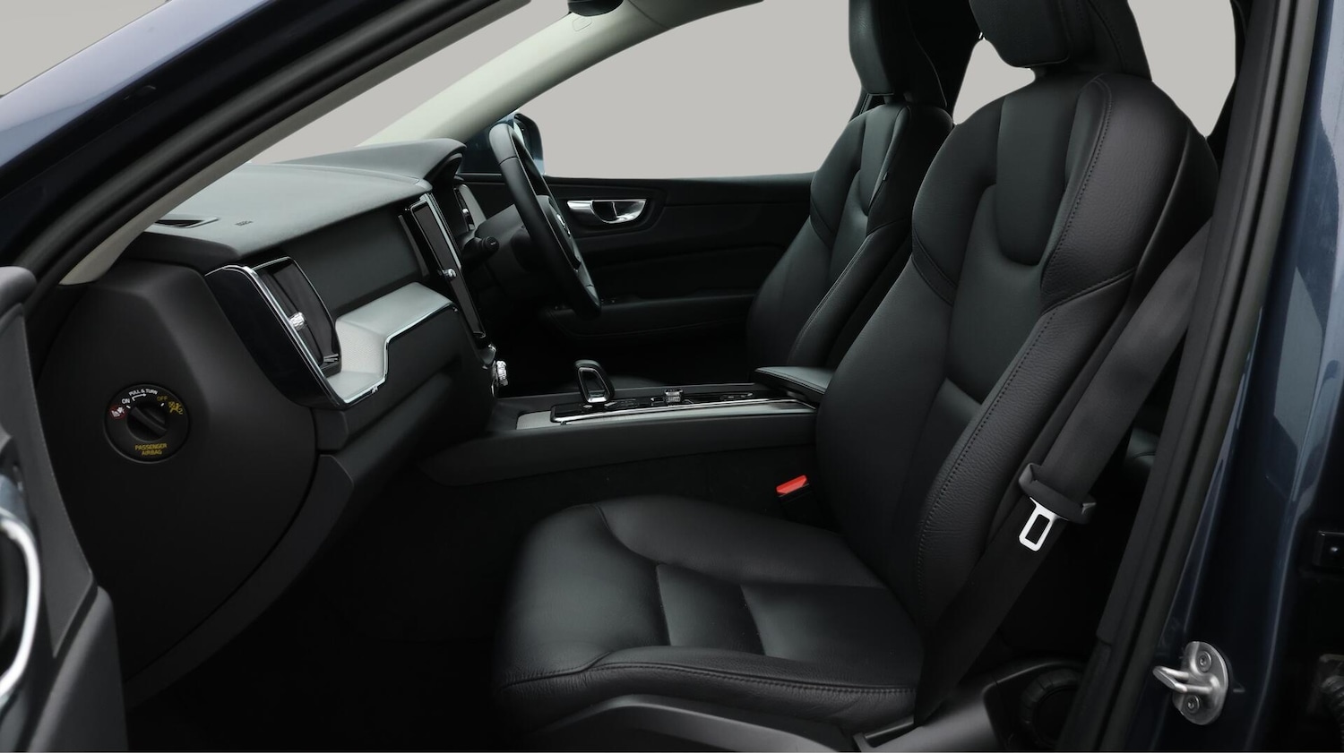 Used Volvo XC60 2022 for sale - 76456818: Photo 15