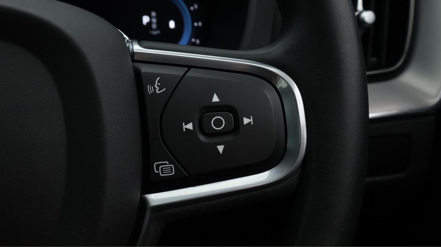 Used Volvo XC60 2022 for sale - 76456818: Photo 25