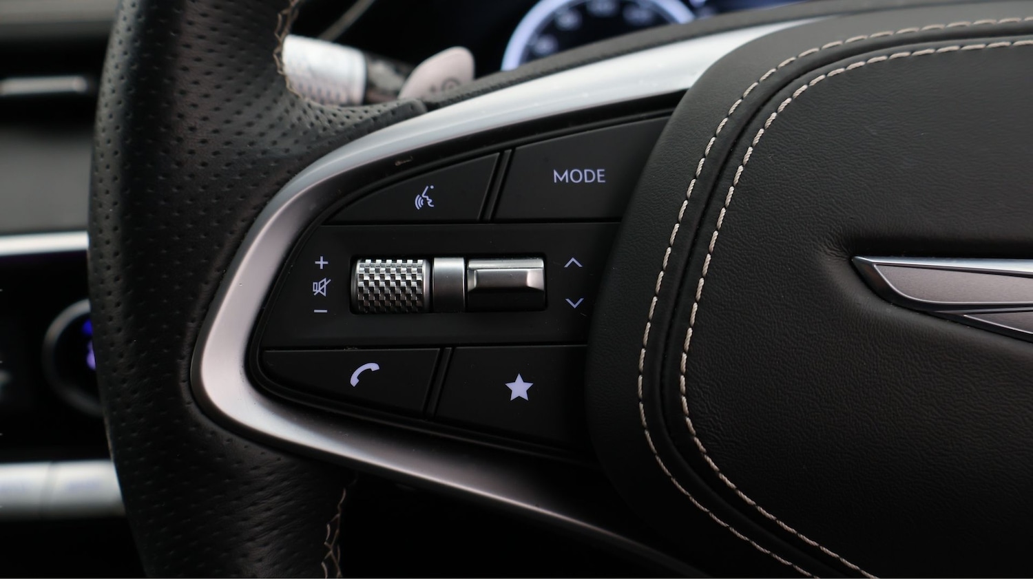 Used Genesis GV70 2023 for sale - 77245387: Photo 21