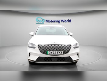 Used Genesis GV70 2023 for sale - 77245387: Photo