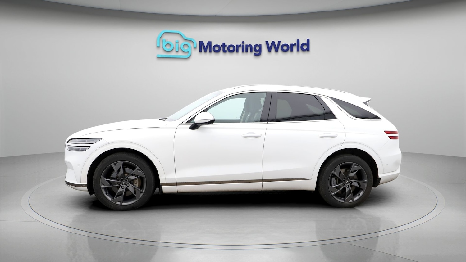 Used Genesis GV70 2023 for sale - 77245387: Photo 4