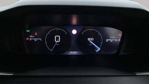 Used Peugeot 2008 2024 for sale - 75678011: Photo 11