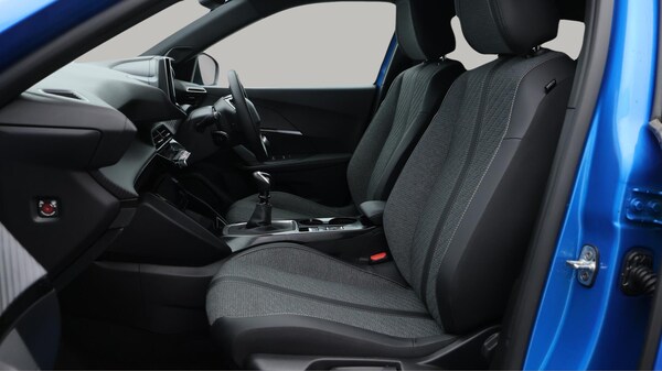 Used Peugeot 2008 2024 for sale - 75678011: Photo 15