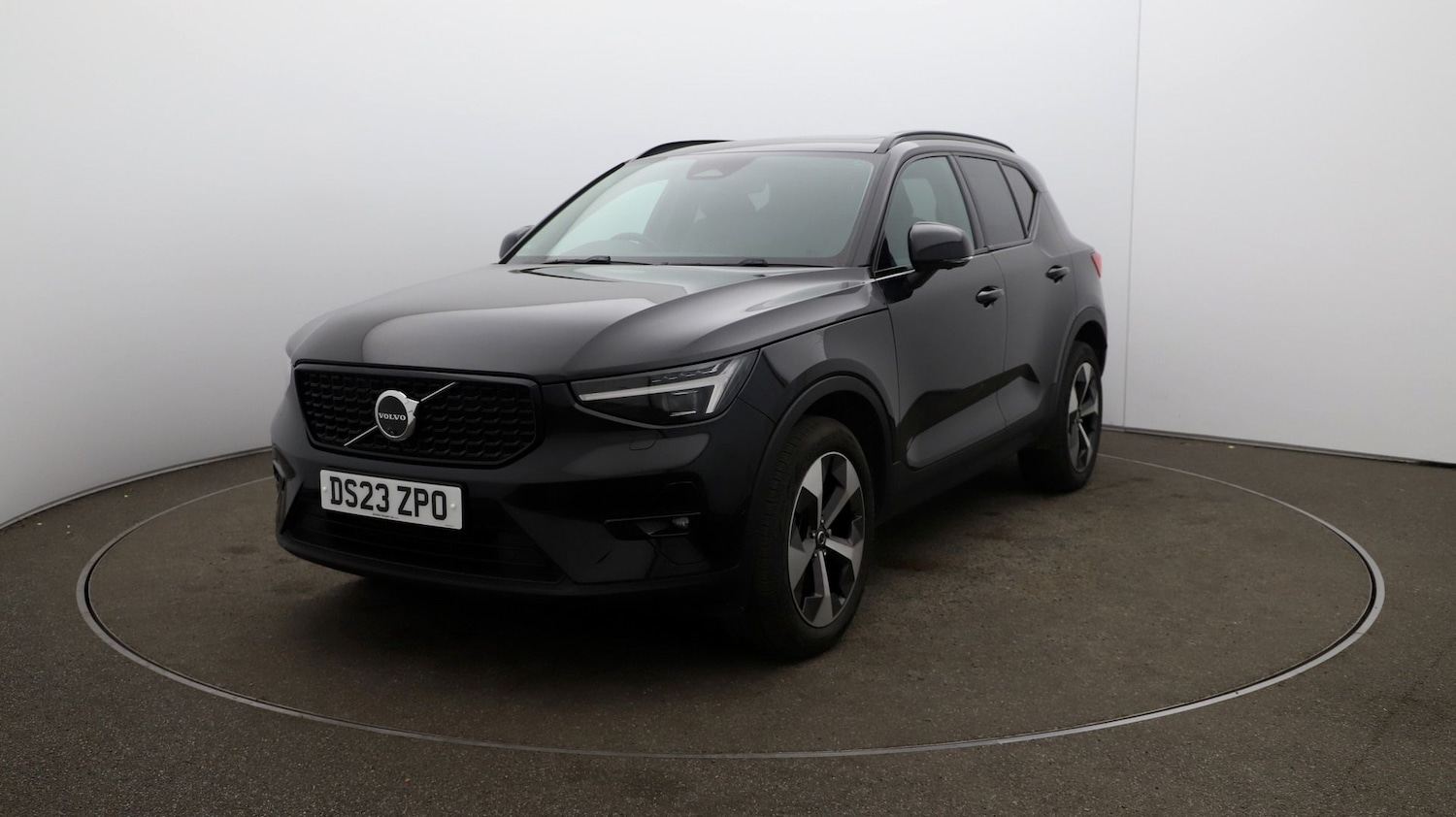 Used Volvo XC40 2023 for sale - 76810568: Photo 30