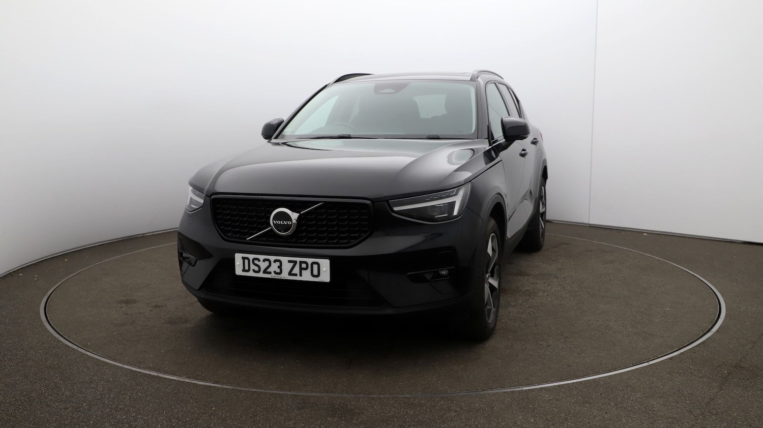 Used Volvo XC40 2023 for sale - 76810568: Photo 31