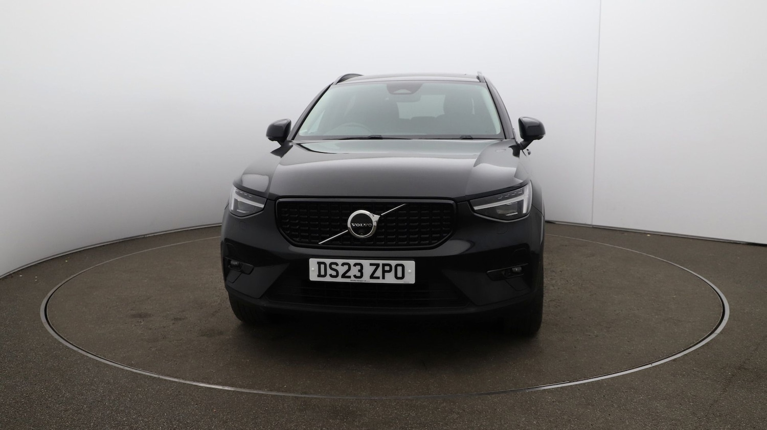 Used Volvo XC40 2023 for sale - 76810568: Photo 32