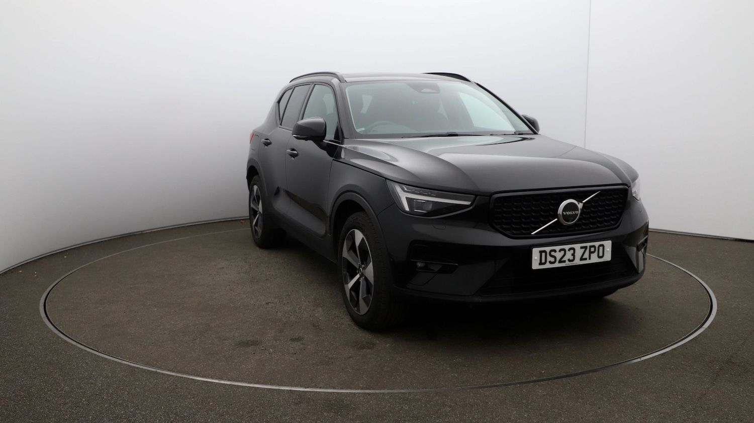 Used Volvo XC40 2023 for sale - 76810568: Photo 35
