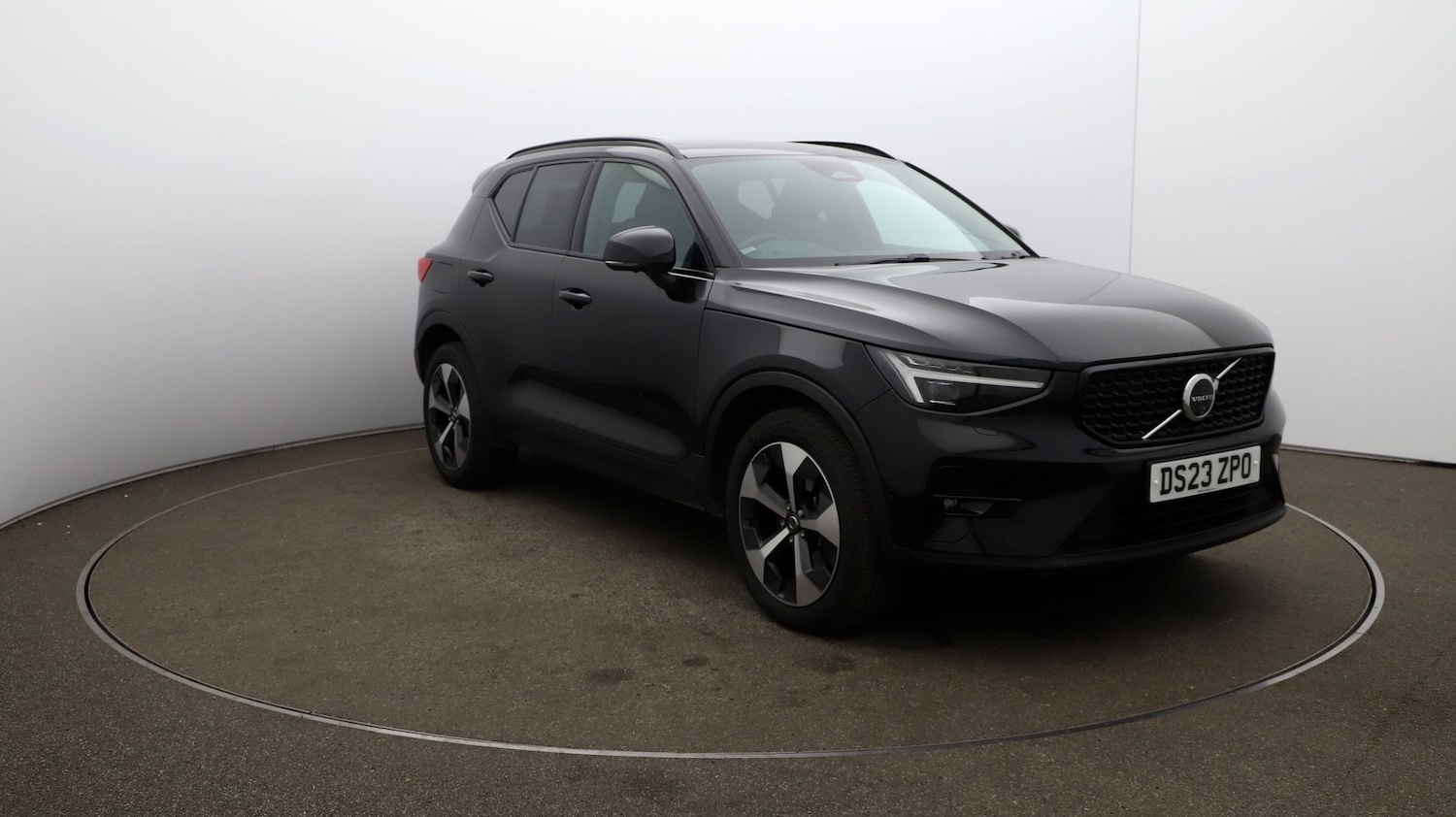 Used Volvo XC40 2023 for sale - 76810568: Photo 36