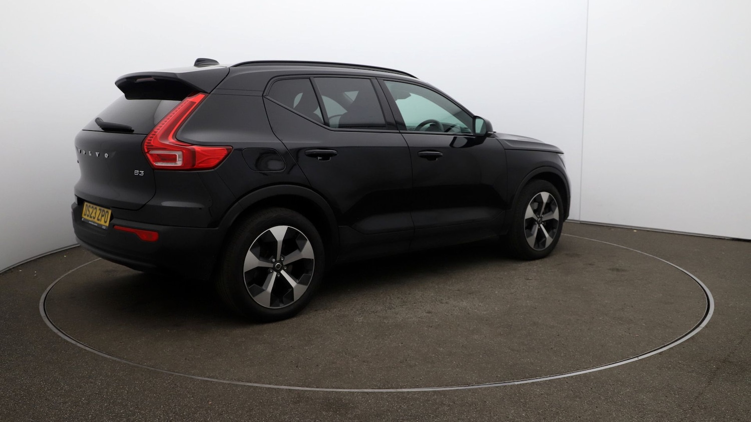 Used Volvo XC40 2023 for sale - 76810568: Photo 46
