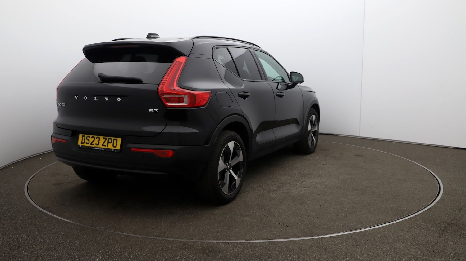 Used Volvo XC40 2023 for sale - 76810568: Photo 48