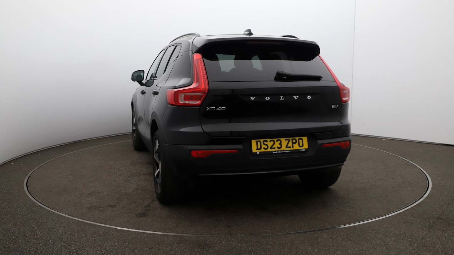 Used Volvo XC40 2023 for sale - 76810568: Photo 53