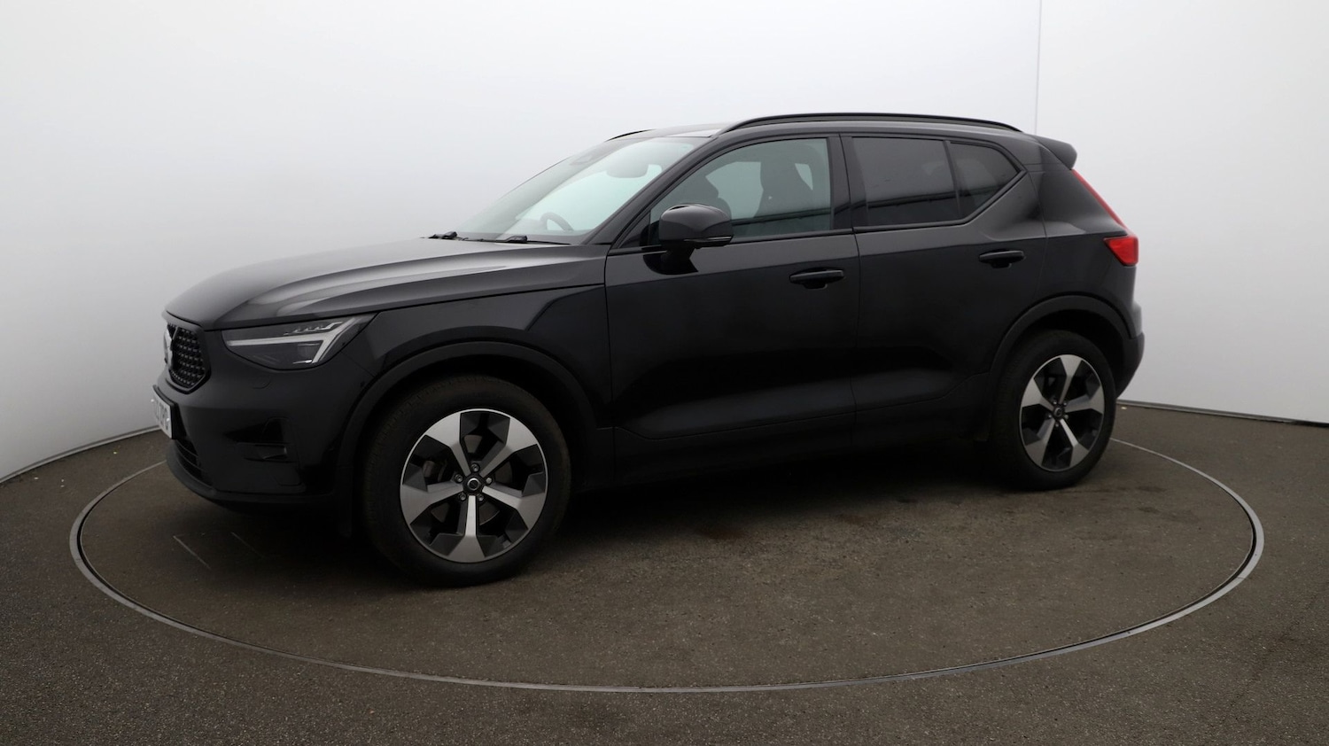 Used Volvo XC40 2023 for sale - 76810568: Photo 60