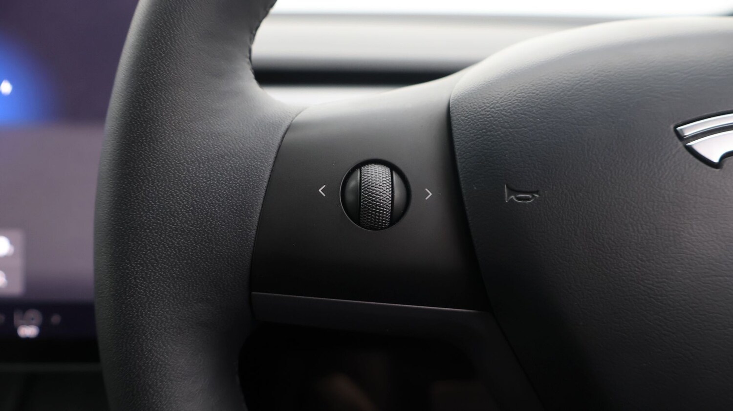 Used Tesla Model 3 2023 for sale - 77501992: Photo 24