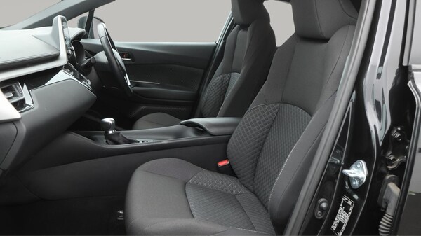 Used Toyota C-HR 2021 for sale - 76042165: Photo 15