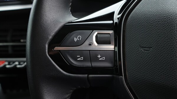 Used Peugeot 2008 2022 for sale - 76238862: Photo 24