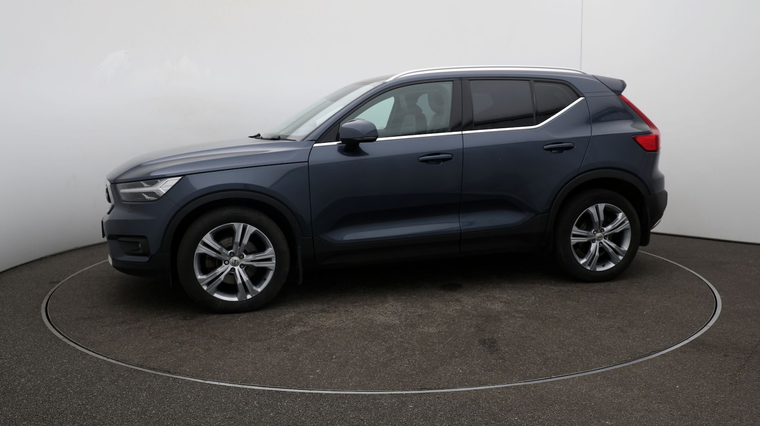Used Volvo XC40 2021 for sale - 76811393: Photo 57