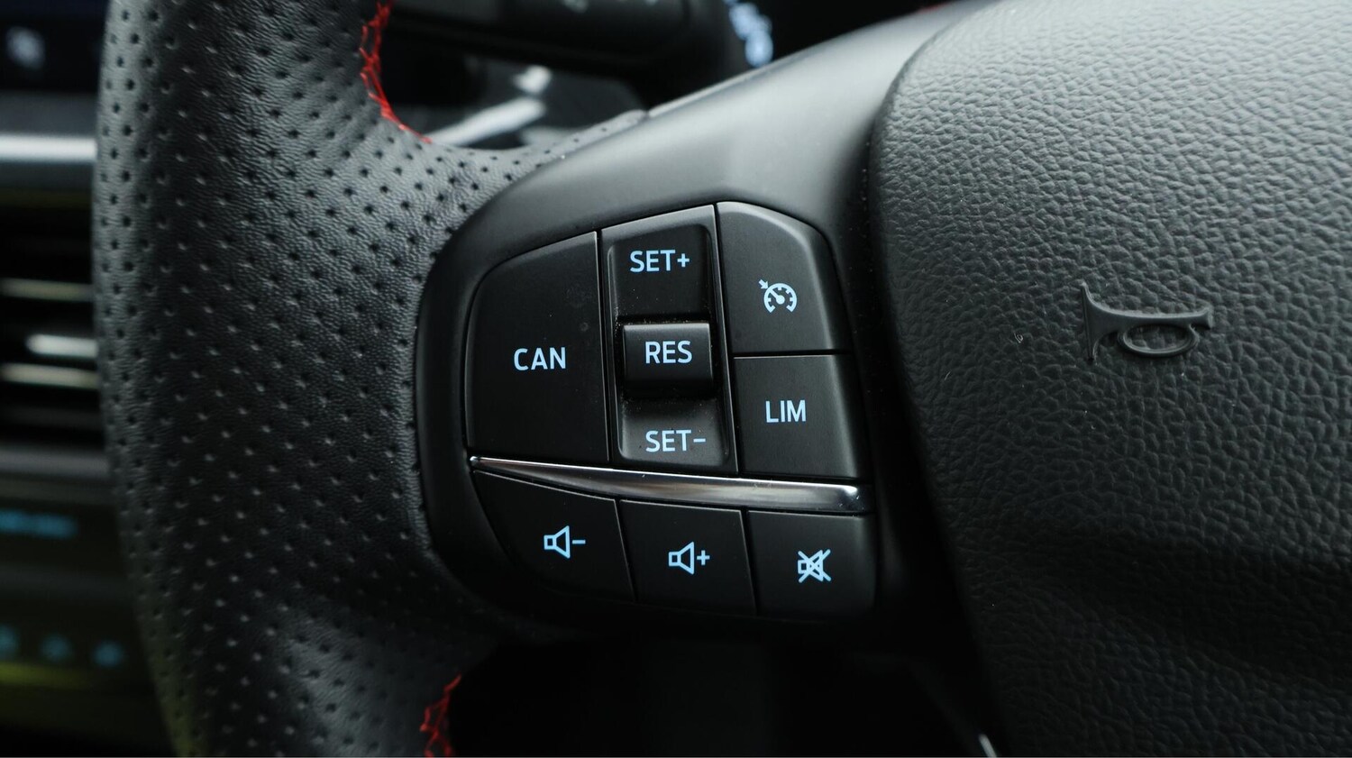 Used Ford Focus 2023 for sale - 76012649: Photo 37