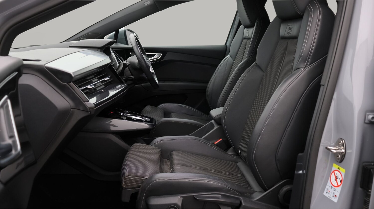 Used Audi Q4 e-tron 2023 for sale - 77688947: Photo 14