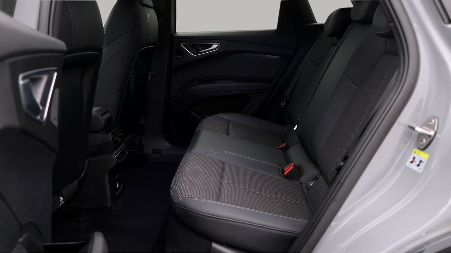 Used Audi Q4 e-tron 2023 for sale - 77688947: Photo 16