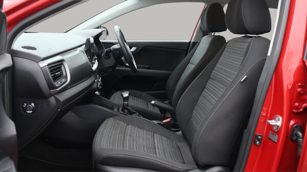 Used Kia Stonic 2022 for sale - 75563998: Photo 15