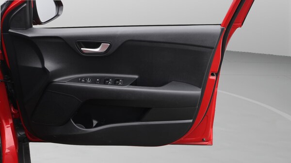 Used Kia Stonic 2022 for sale - 75563998: Photo 16