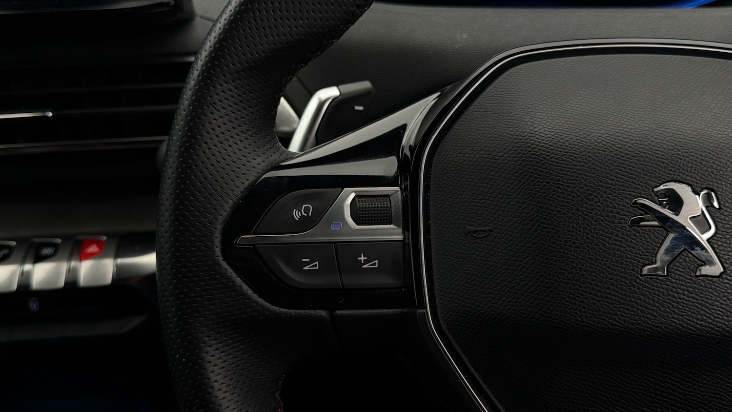 Used Peugeot 5008 2023 for sale - 78092799: Photo 24