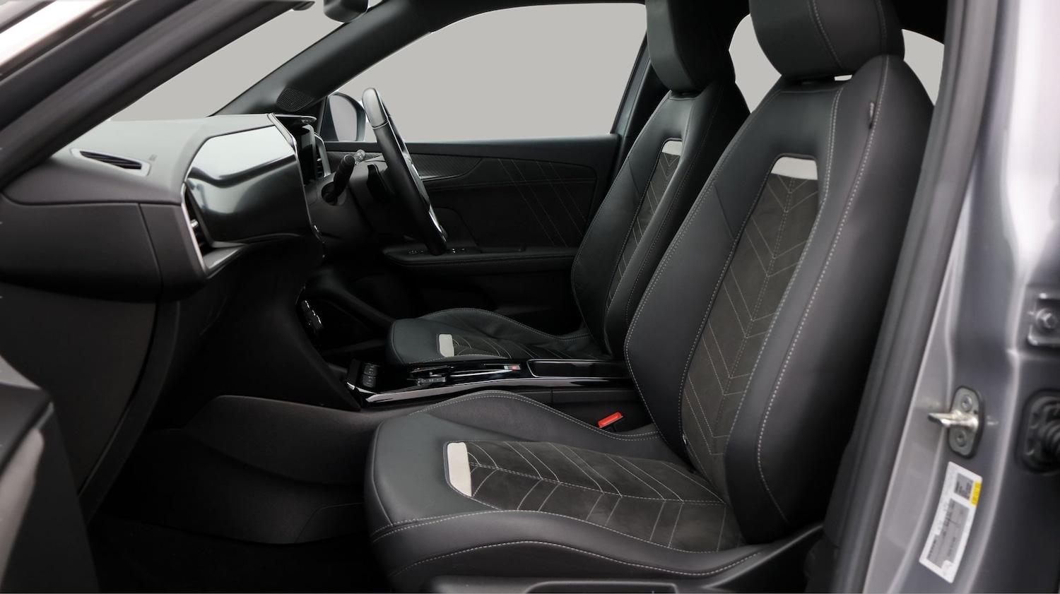 Used Vauxhall Mokka 2023 for sale - 77601898: Photo 14