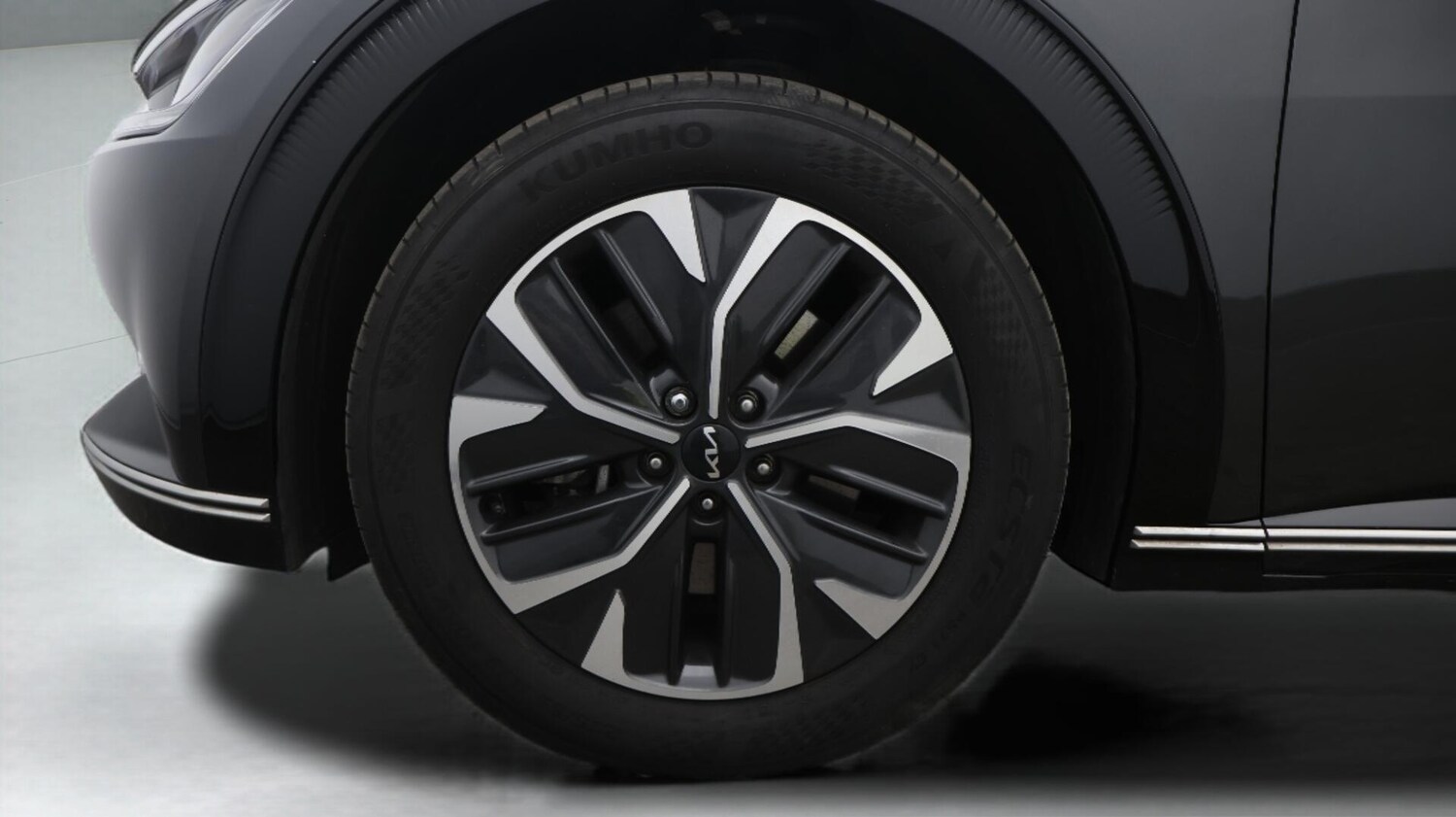 Used Kia EV6 2023 for sale - 76645702: Photo 19