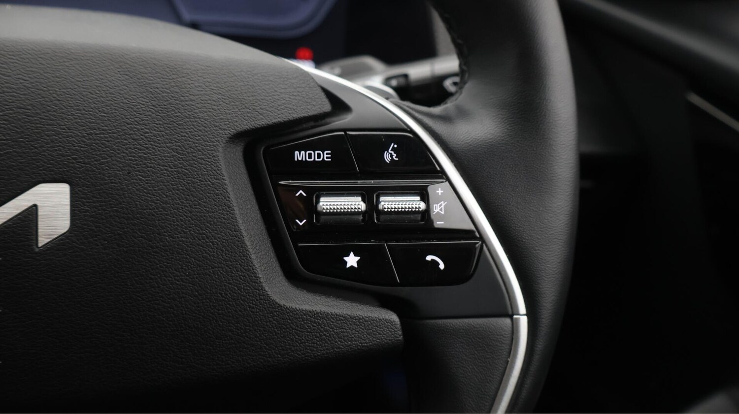 Used Kia EV6 2023 for sale - 76645702: Photo 24