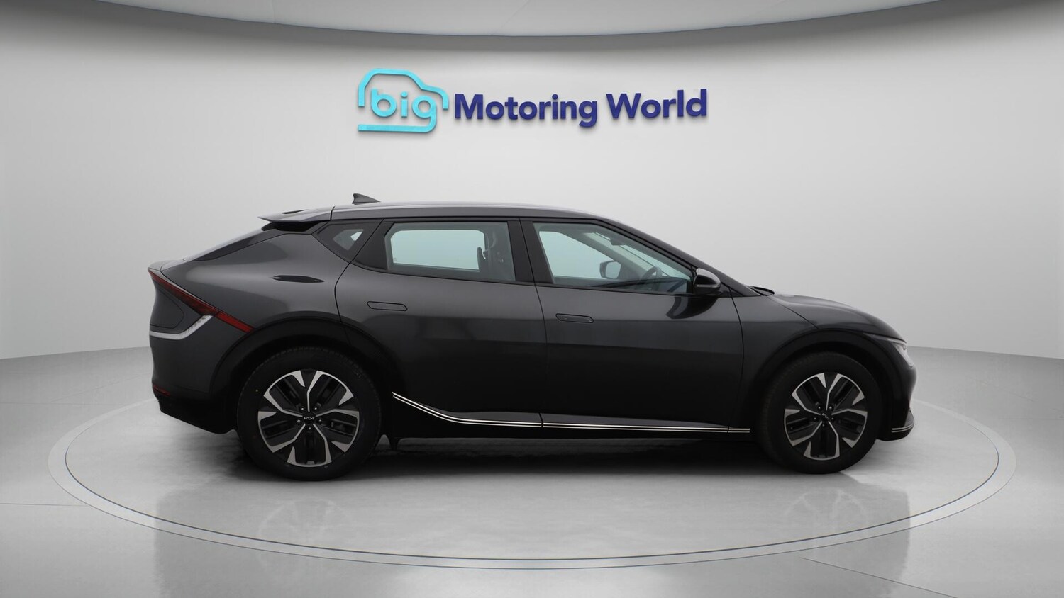 Used Kia EV6 2023 for sale - 76645702: Photo 9