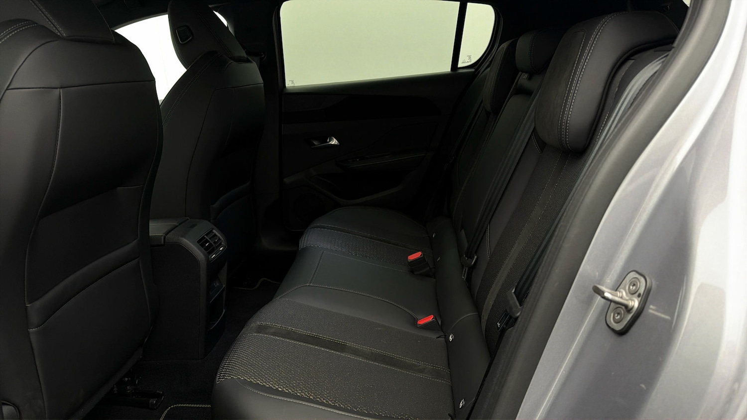 Used Peugeot 308 2024 for sale - 78210117: Photo 15