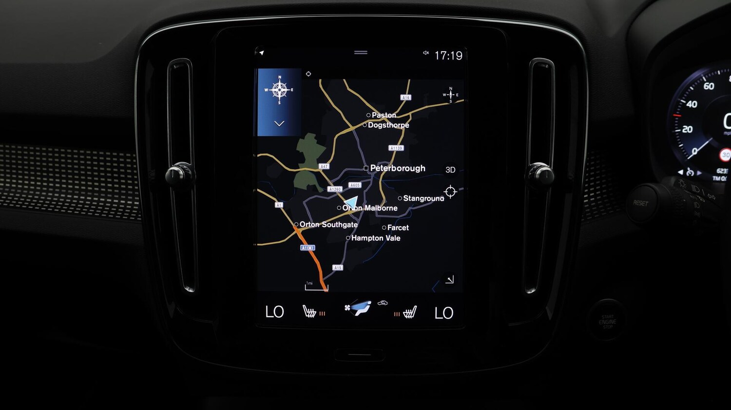 Used Volvo XC40 for sale - 76759687: Photo 12