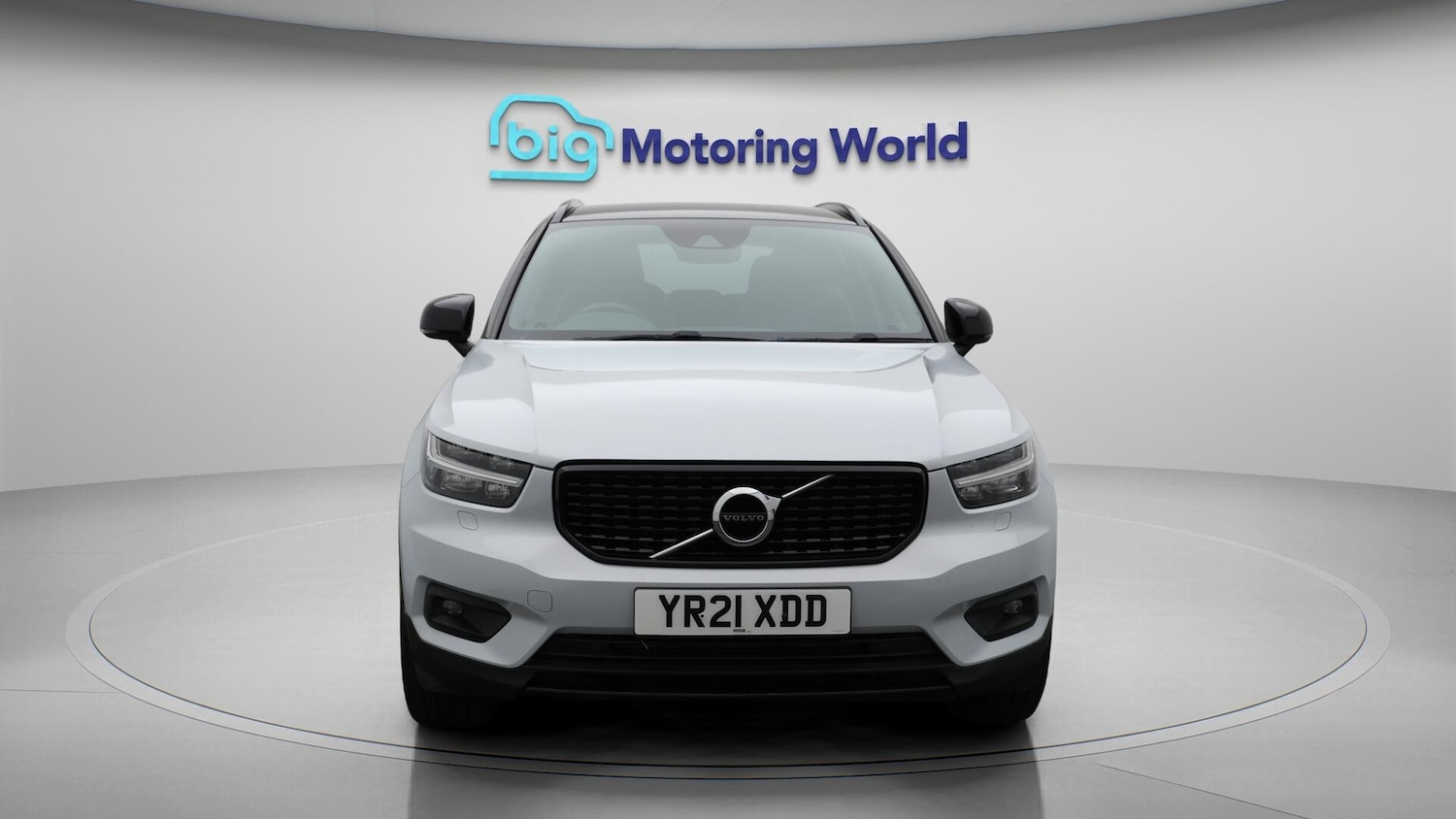 Used Volvo XC40 for sale - 76759687: Photo 3