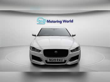 Used Jaguar XE 2019 for sale - 79732792: Photo