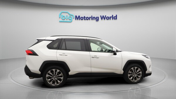 Used Toyota RAV4 2022 for sale - 76099446: Photo 9