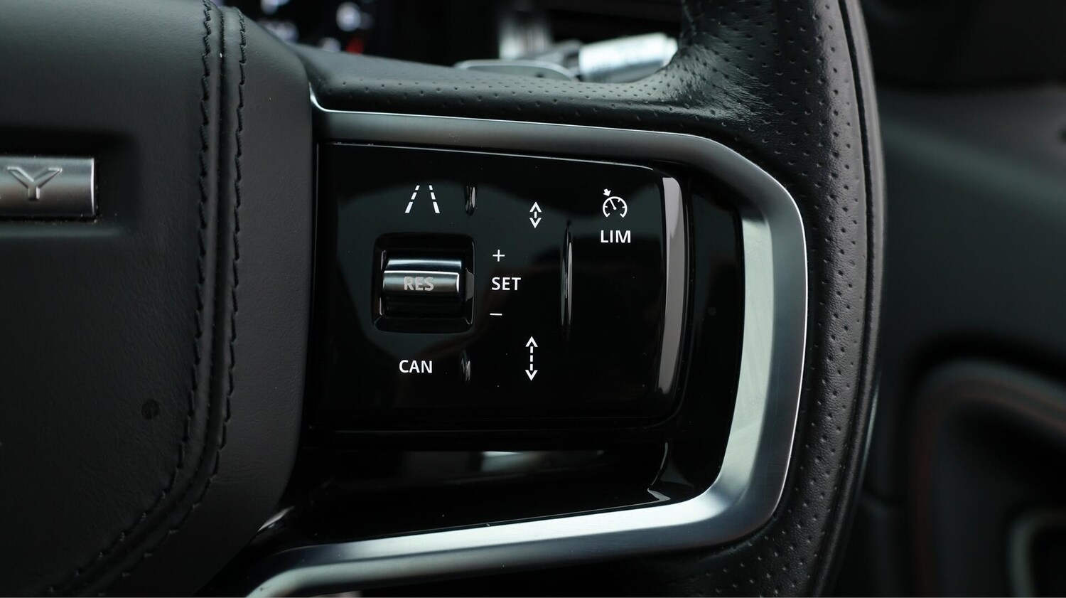 Used Land Rover Discovery Sport 2021 for sale - 76307621: Photo 27