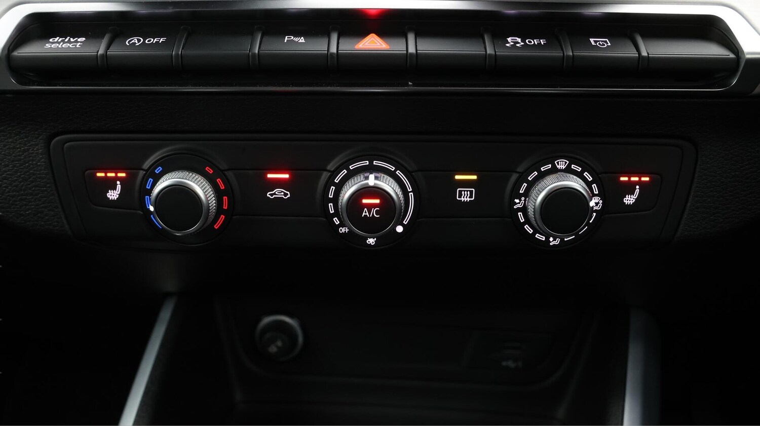 Used Audi Q2 2023 for sale - 76561641: Photo 13