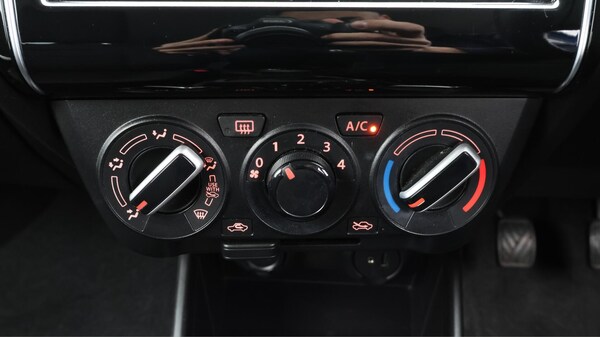 Used Suzuki Swift 2021 for sale - 76201004: Photo 13