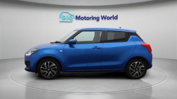 Used Suzuki Swift 2021 for sale - 76201004: Photo 5
