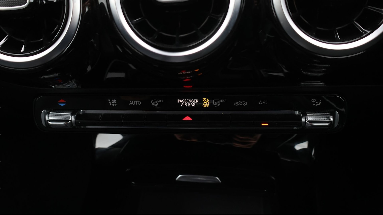 Used Mercedes-Benz CLA 2024 for sale - 77767960: Photo 12