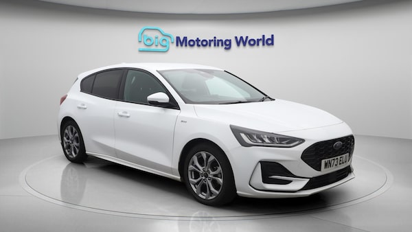 Used Ford Focus 2023 for sale - 76215455: Photo 2