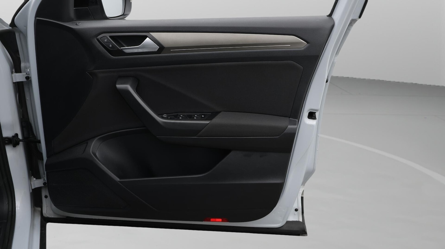 Used Volkswagen T-Roc 2021 for sale - 76735125: Photo 16