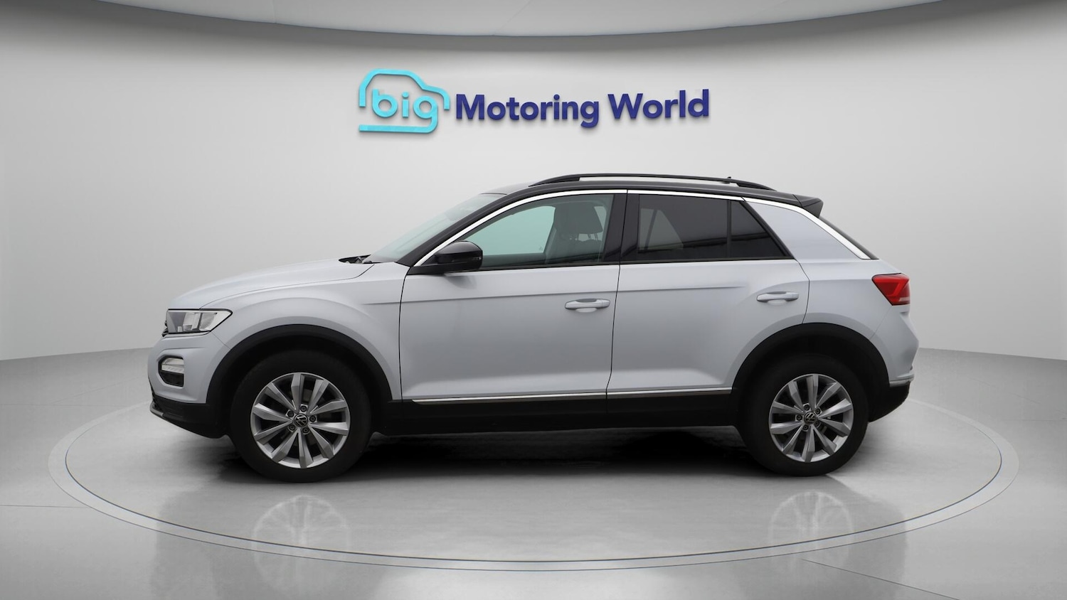 Used Volkswagen T-Roc 2021 for sale - 76735125: Photo 5