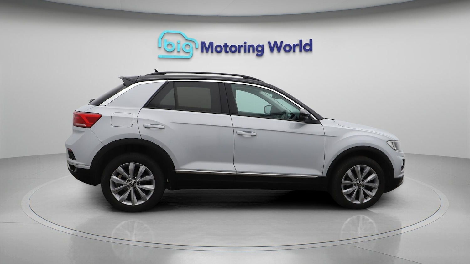 Used Volkswagen T-Roc 2021 for sale - 76735125: Photo 9