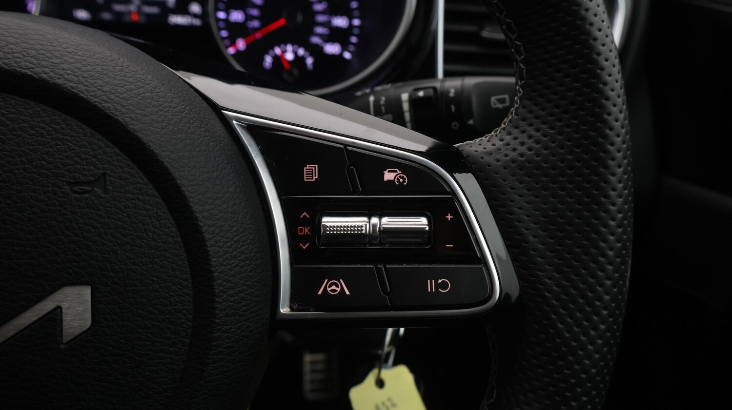 Used Kia XCeed 2023 for sale - 76606852: Photo 24