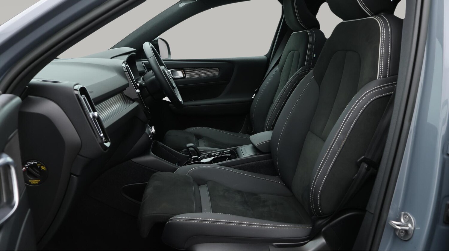 Used Volvo XC40 2022 for sale - 76432864: Photo 15