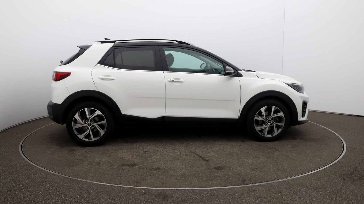 Used Kia Stonic for sale - 76811123: Photo 43